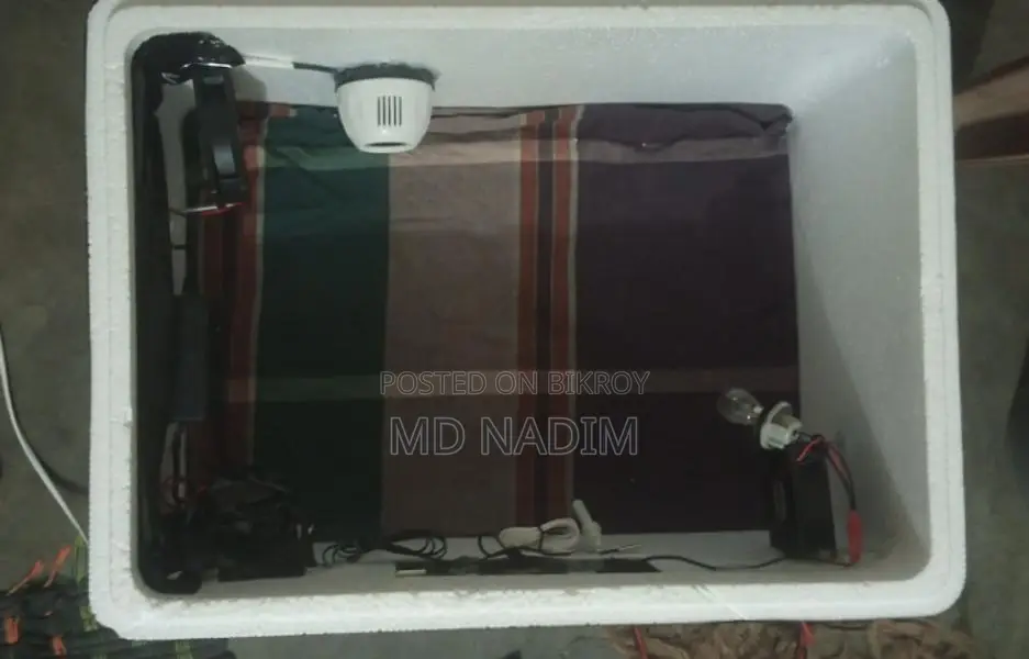 Egg Incubator Machine