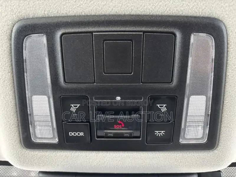 Toyota Noah Hybrid X package 2022