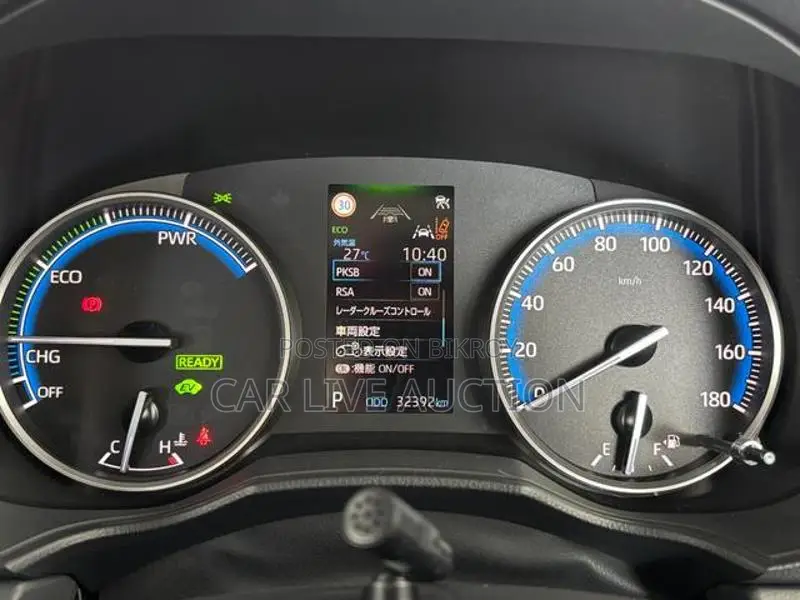 Toyota Noah Hybrid X package 2022