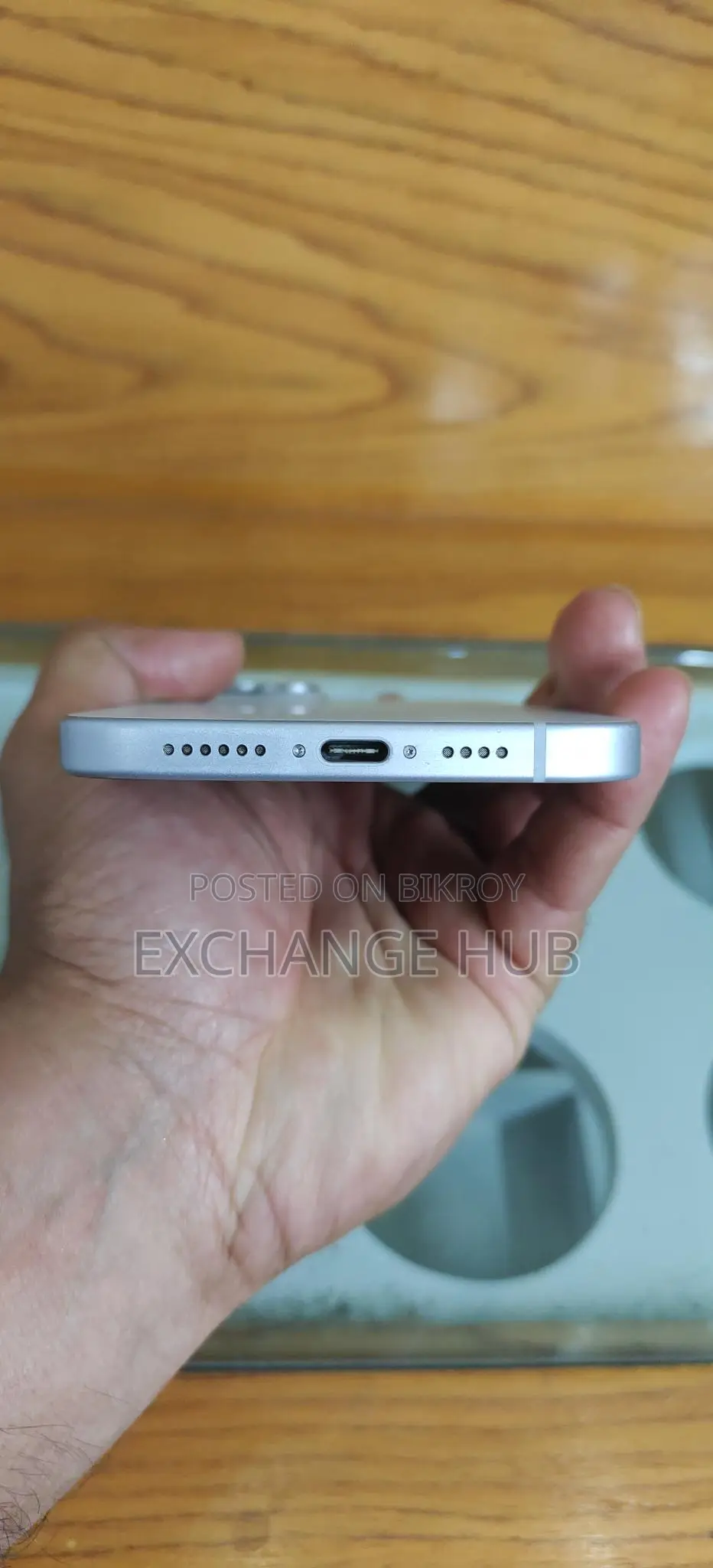 Apple iPhone 15 Plus 128GB White (ব্যবহৃত)