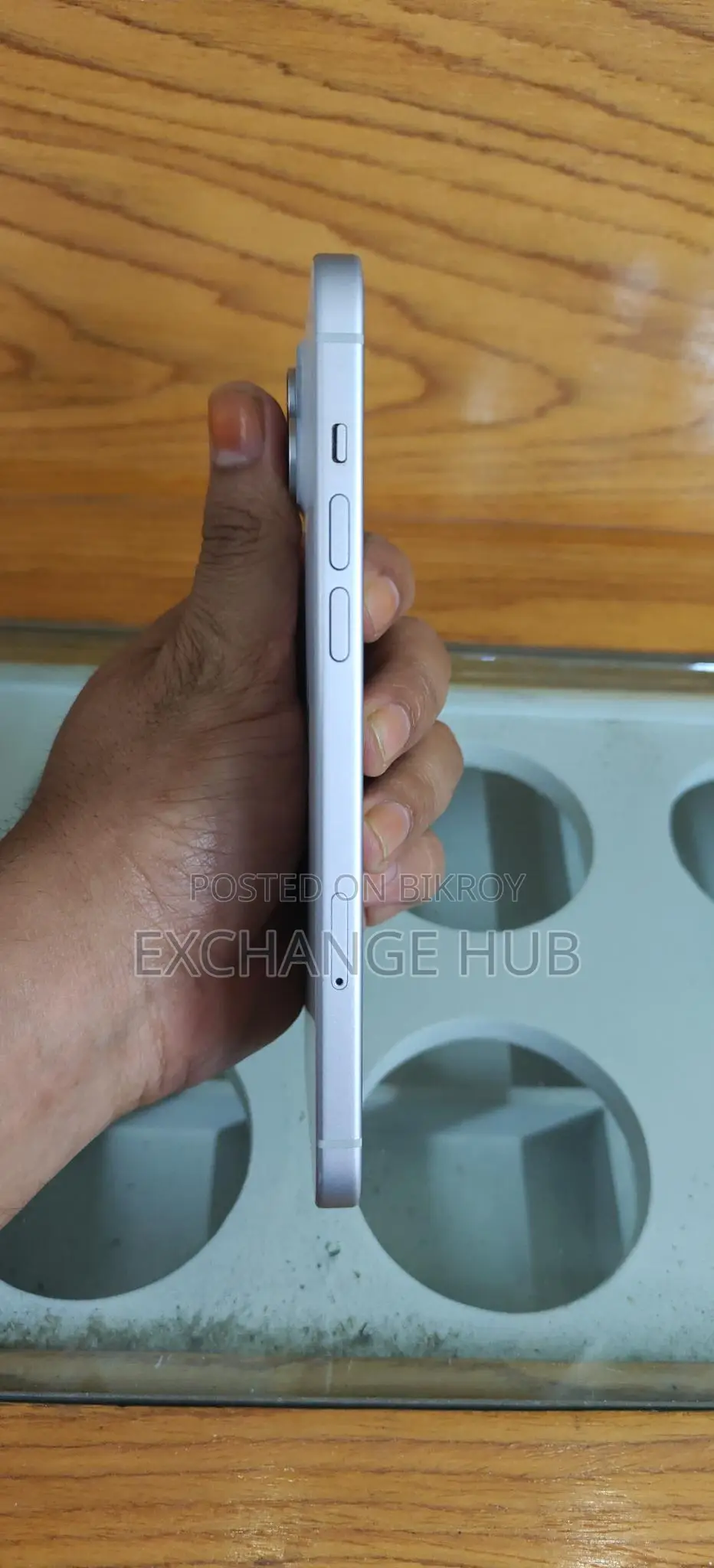 Apple iPhone 15 Plus 128GB White (ব্যবহৃত)