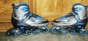 Skate shoes