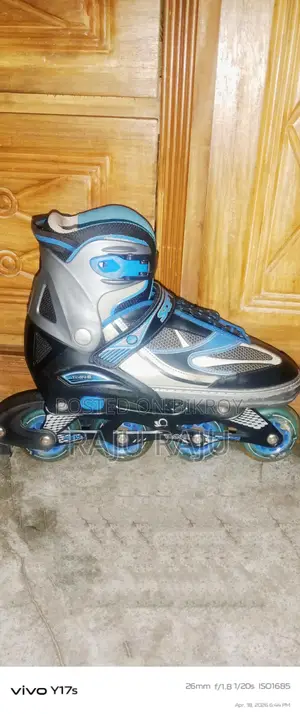 Skate shoes