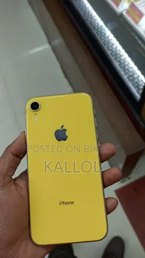 Apple iPhone XR 64 GB (Used)