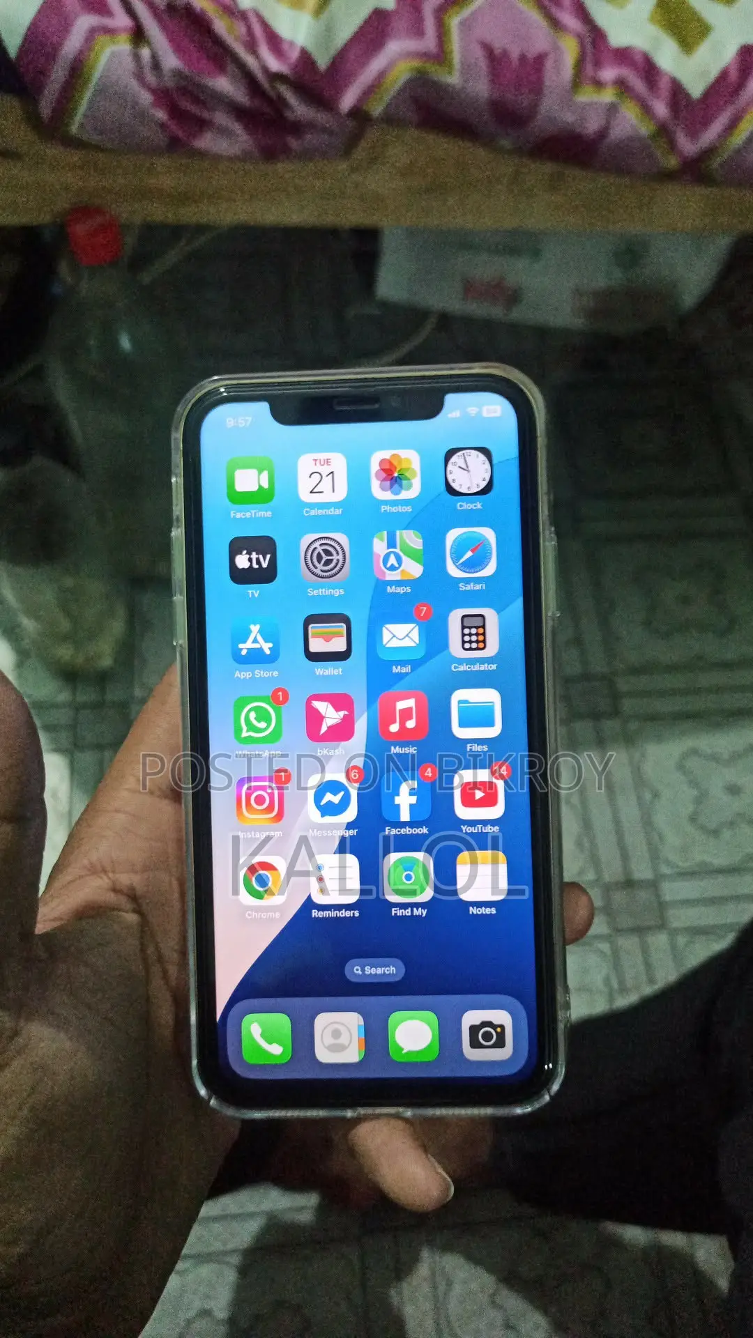 Apple iPhone XR 64 GB (Used)