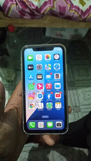 Apple iPhone XR 64 GB (Used)