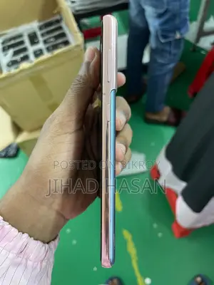 Samsung Galaxy S21 (Used)