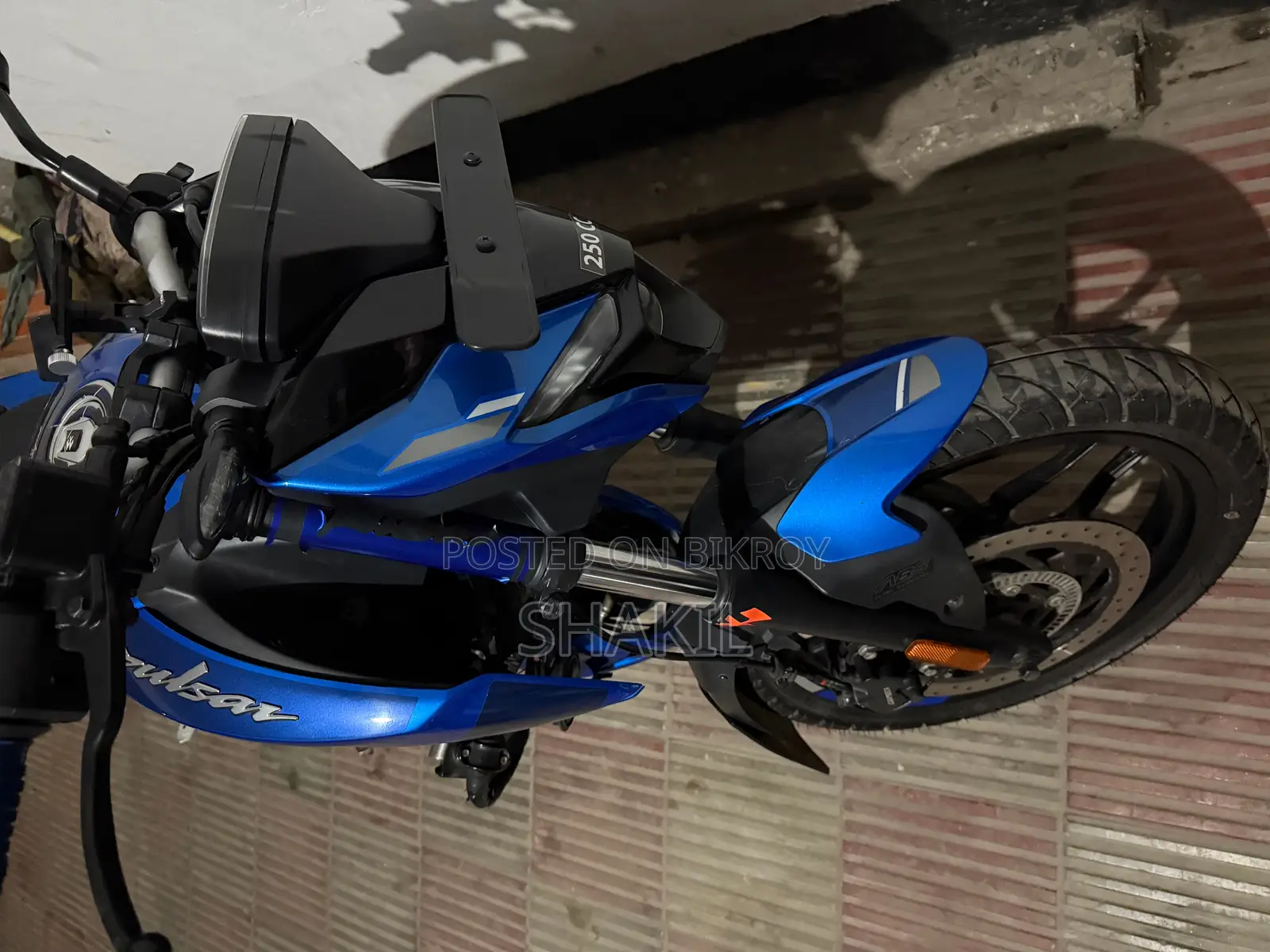 Bajaj Pulsar 250 2024