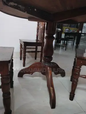 কালিকরই কাঠের সম্পূর্ণ সারি সুন্দর গোল টেবিল এবং সাথে চেয়ার বিক্রি