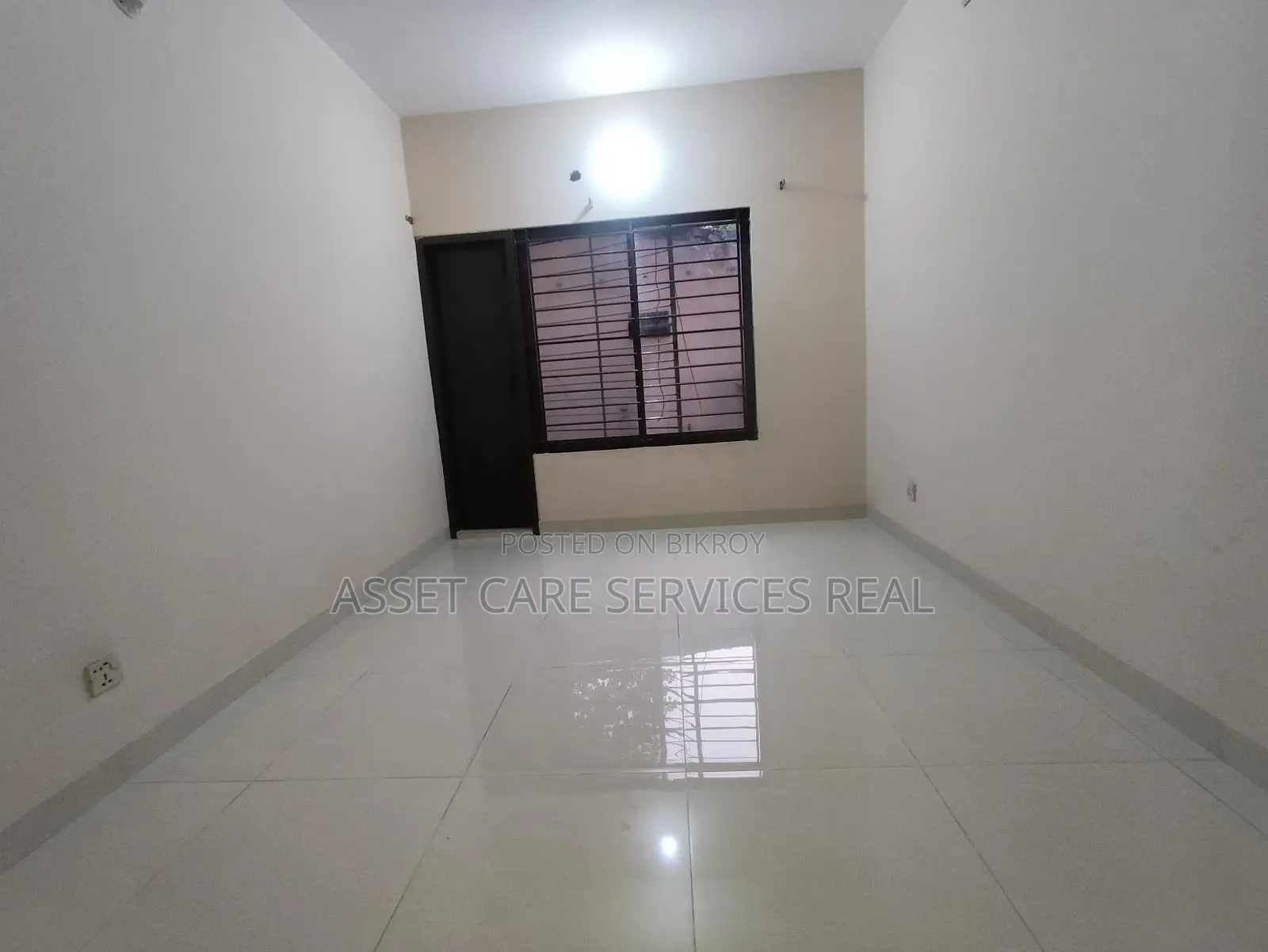 2Bed 1200-Sqft Small Apartment Rent In Banani