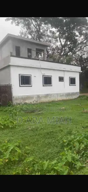 House 4 Beds 40 Lakhs
