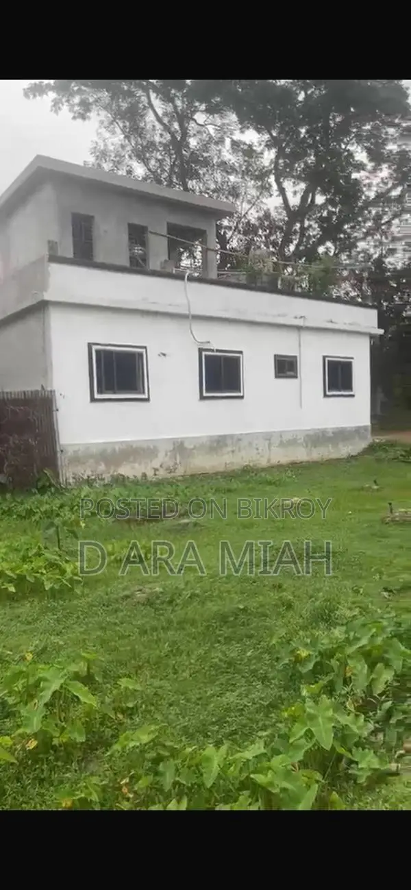 House 4 Beds 40 Lakhs