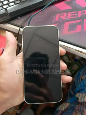 Apple iPhone 13 (Used)