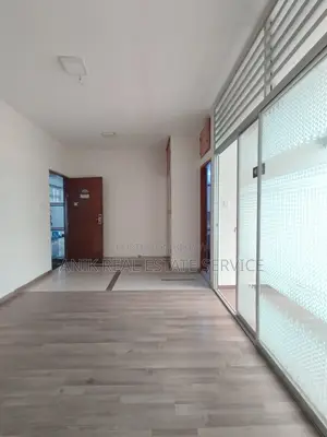 গুলশান ১-এ ৬০০ বর্গফুটের কমার্শিয়াল অফিস স্পেস ভাড়া