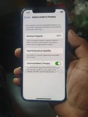 Apple iPhone XR (Used)