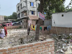 জায়গাটি বিক্রি হবে