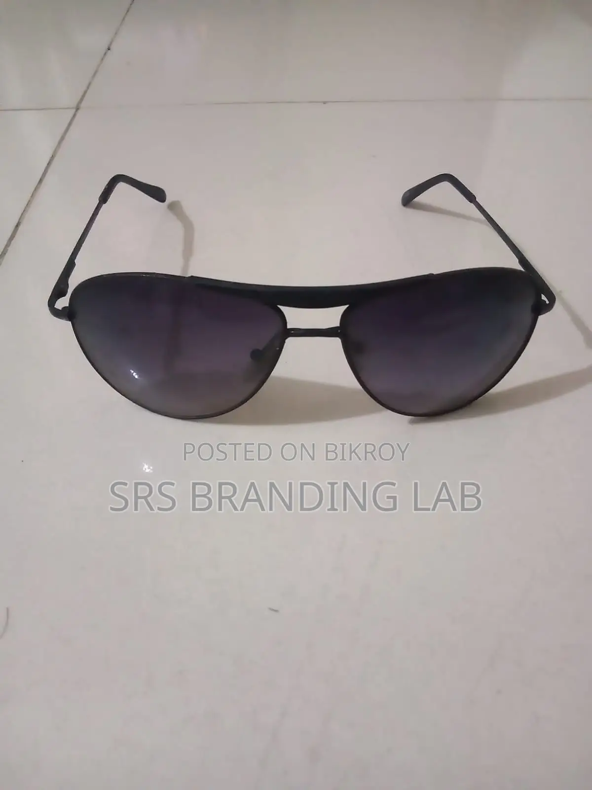 3 Stylish Sunglasses + Free Wristwatch