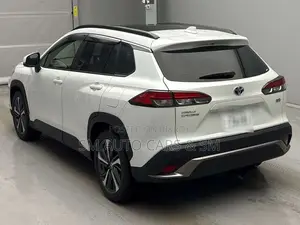 Toyota Corolla Cross Z Pearl Full Option 2021
