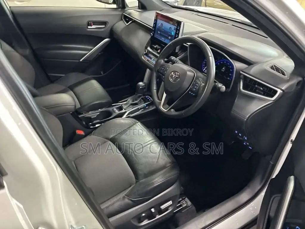 Toyota Corolla Cross Z Pearl Full Option 2021