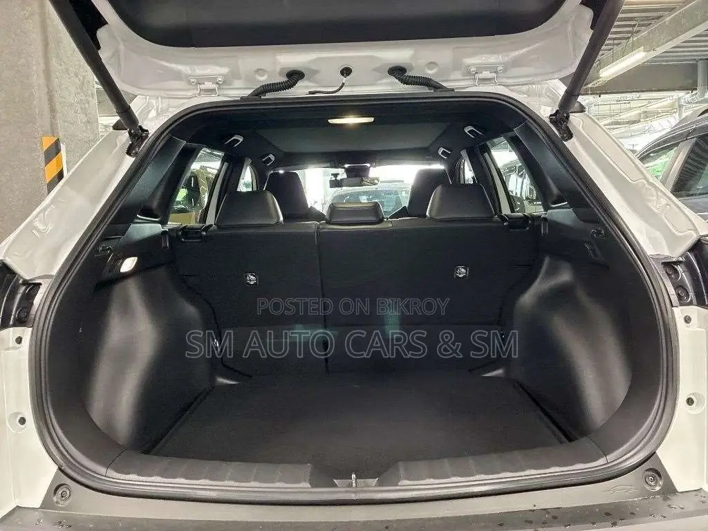 Toyota Corolla Cross Z Pearl Full Option 2021