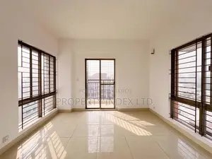 ২২২০ স্কয়ারফুট দক্ষিণমুখী ৩ বেডের লাক্সারি ফ্ল্যাট বিক্রয় | সেক্টর ৪
