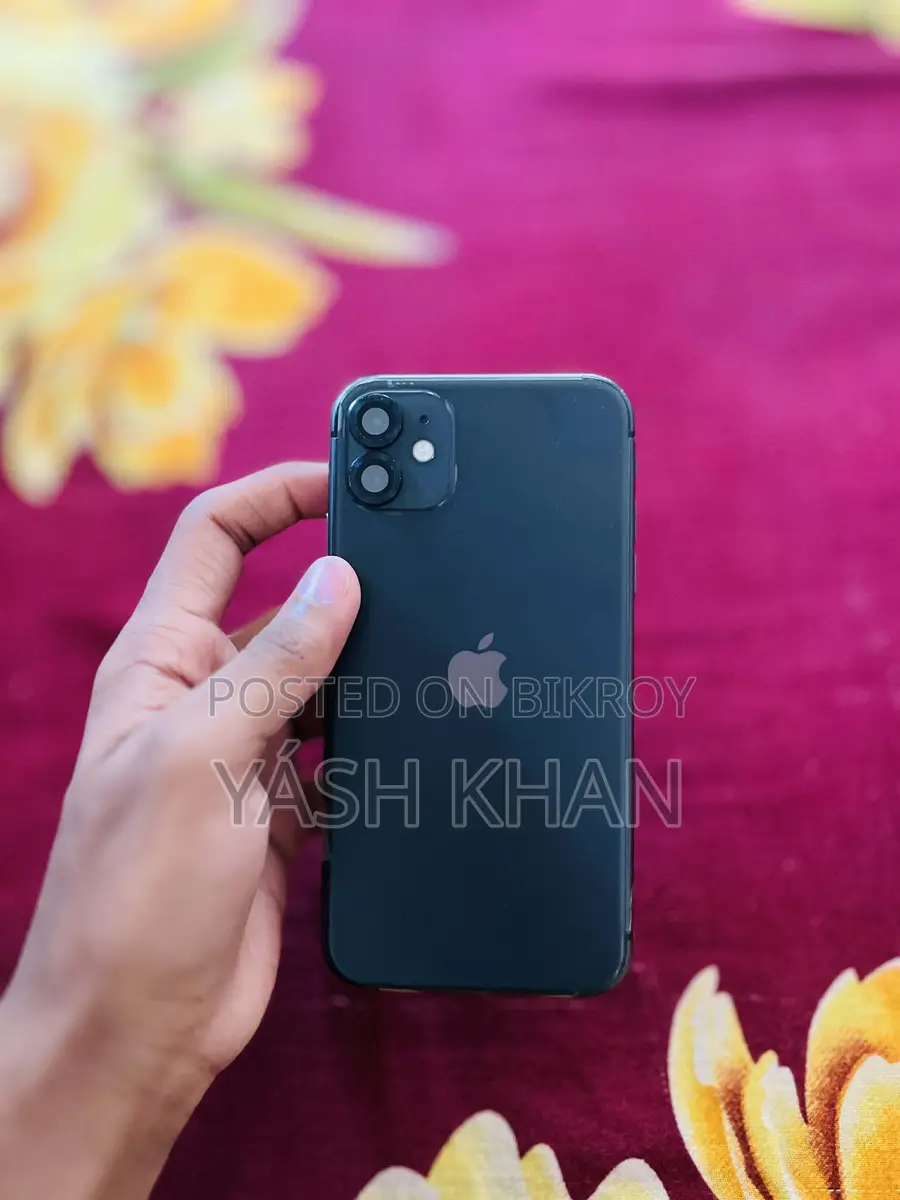 Apple iPhone 11 (Used)