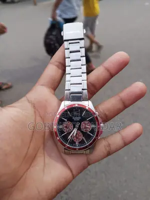 ঘড়িটি কিনুন