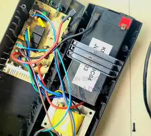 UPS Computer UPS - 650VA/300W