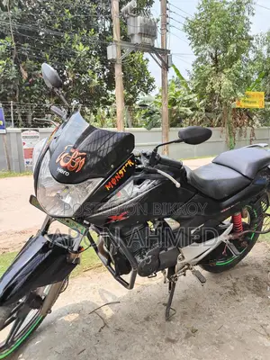 Hero CBZ Xtreme 2012