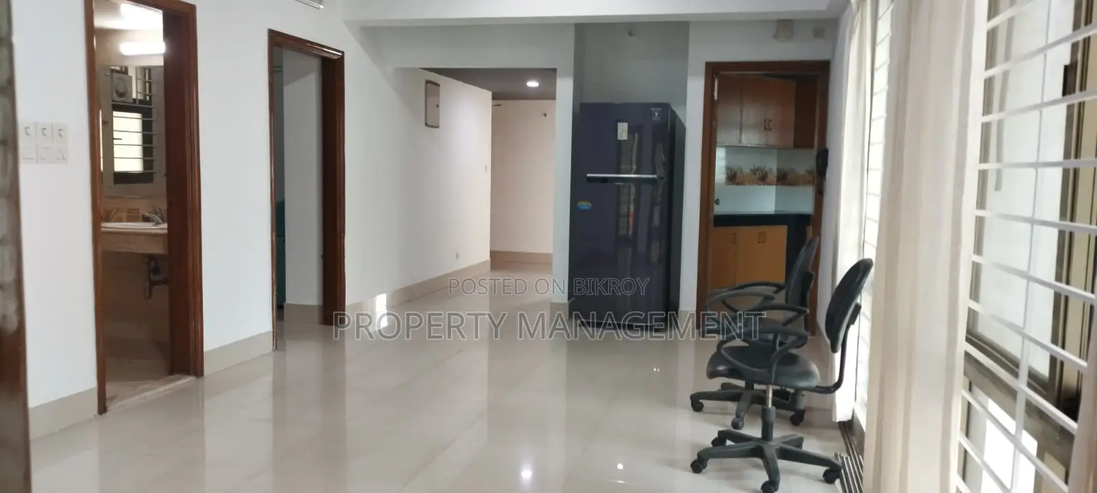 গুলশান-২ এ অফিস স্পেস ভাড়ার জন্য ২৪০০ বর্গফুটের নতুন বিল্ডিং, চমৎকার ভিউ