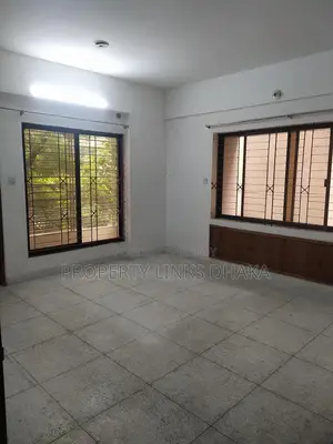 ভাড়ার জন্য আনফার্নিশড অ্যাপার্টমেন্ট