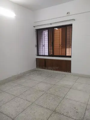 ভাড়ার জন্য আনফার্নিশড অ্যাপার্টমেন্ট