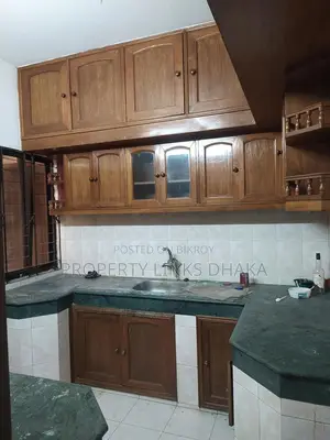 ভাড়ার জন্য আনফার্নিশড অ্যাপার্টমেন্ট