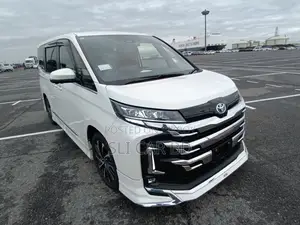 Toyota Noah HYBRID S-Z 2023