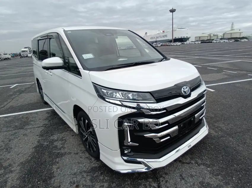 Toyota Noah HYBRID S-Z 2023