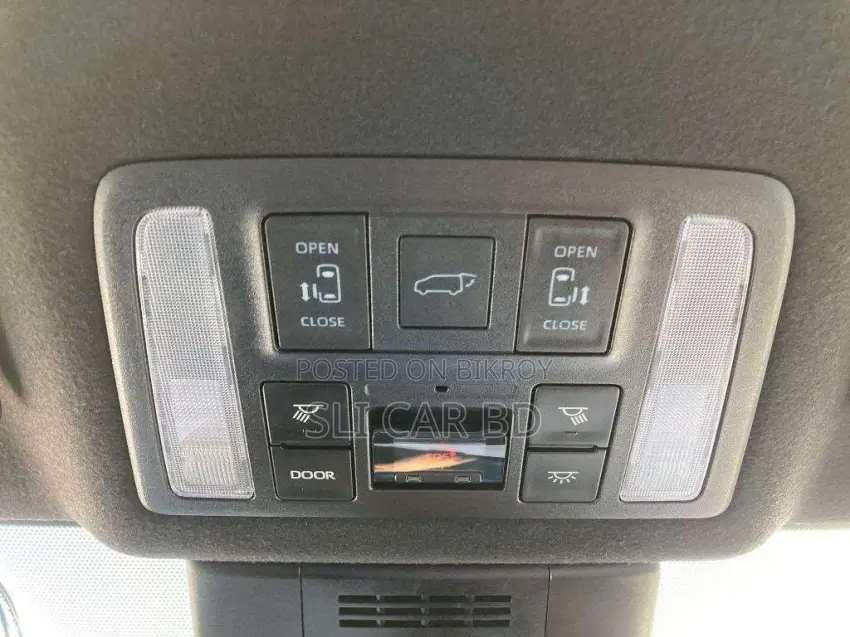 Toyota Noah HYBRID S-Z 2023