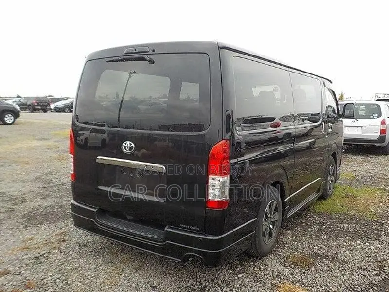 Toyota Hiace Super GL 2021