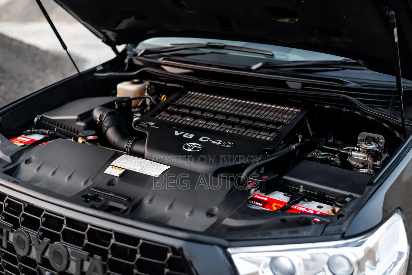 Toyota Land Cruiser Vx-V8 2015