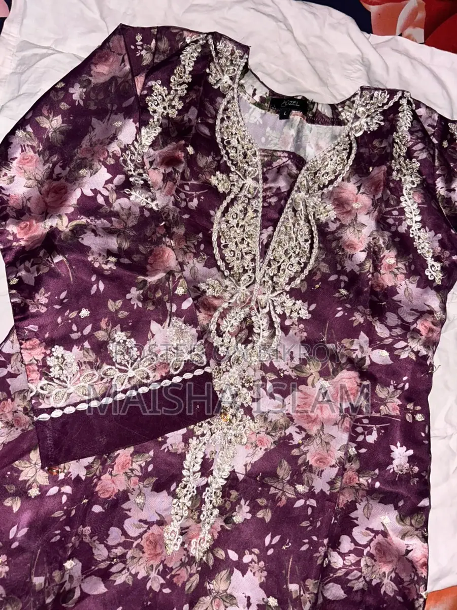 Wanna Sell This Dress