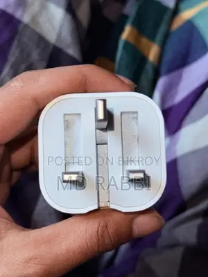 অ্যাপল অ্যাডাপ্টার ২০ ওয়াট