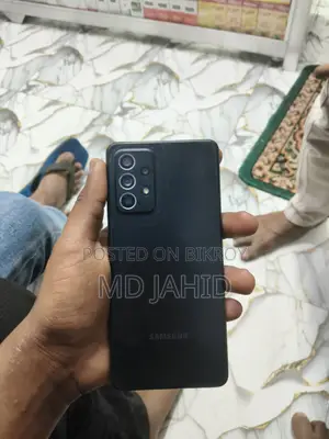 Samsung Galaxy A52 . (Used)