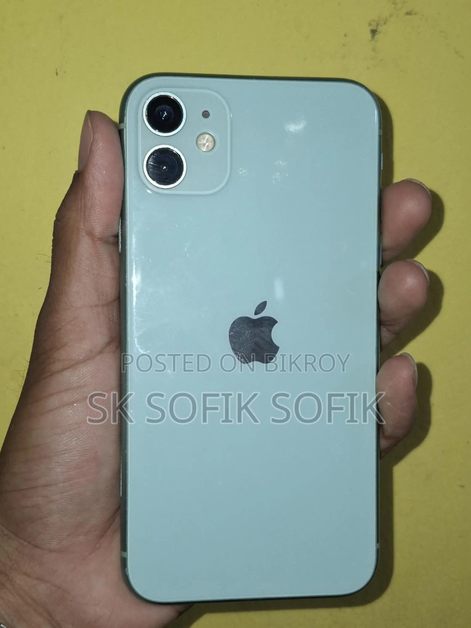 Apple iPhone 11 (Used)