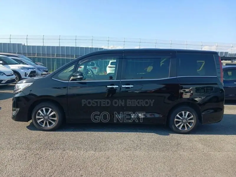 Toyota Esquire GI Premium Hybrid 2020