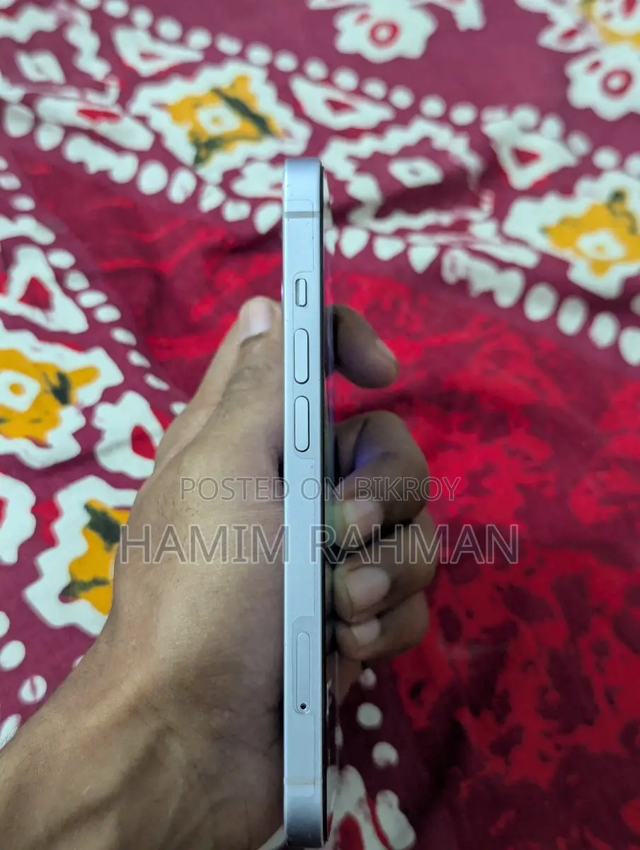 Apple iPhone 14 (Used)