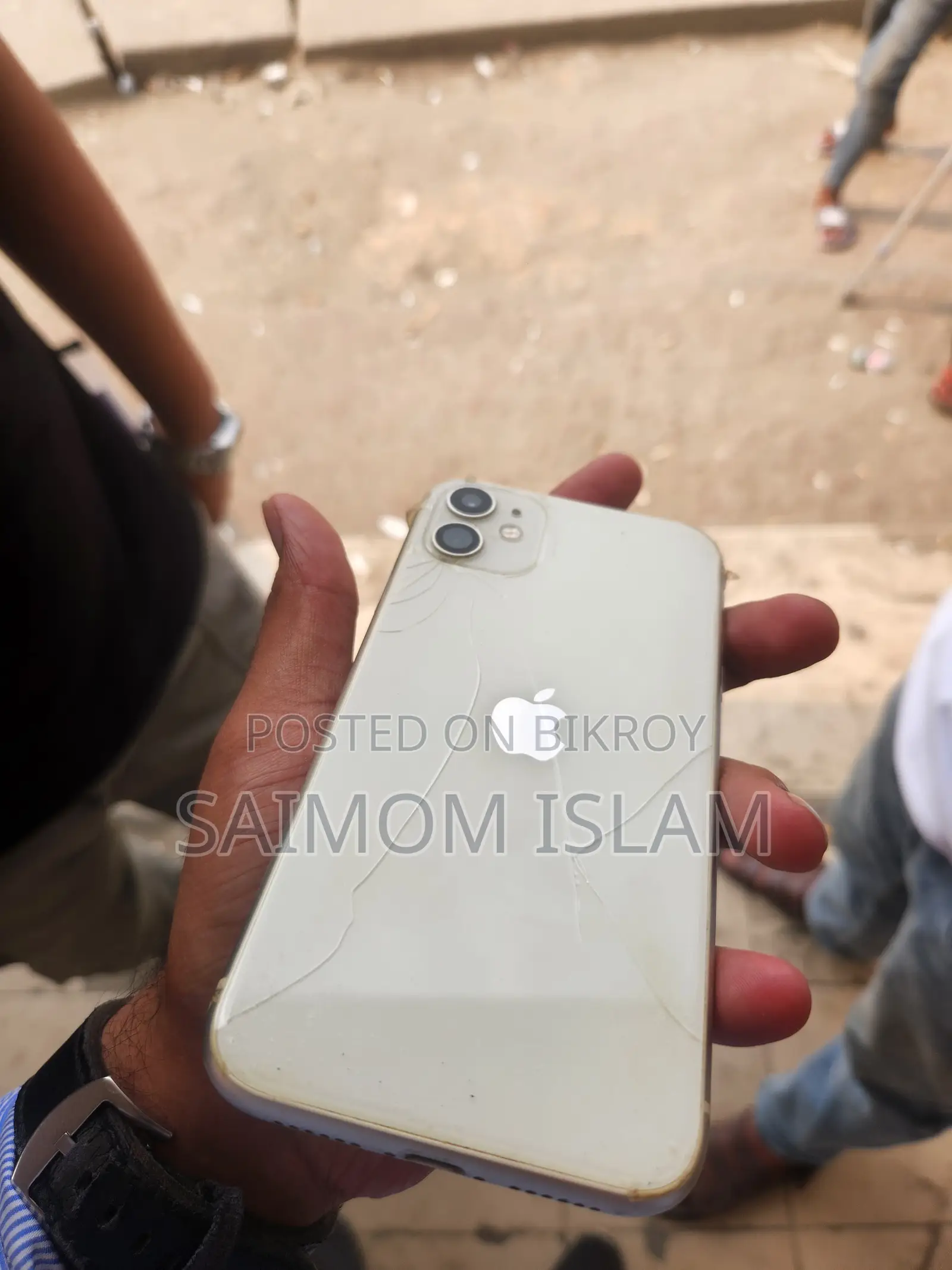Apple iPhone 11 (Used)