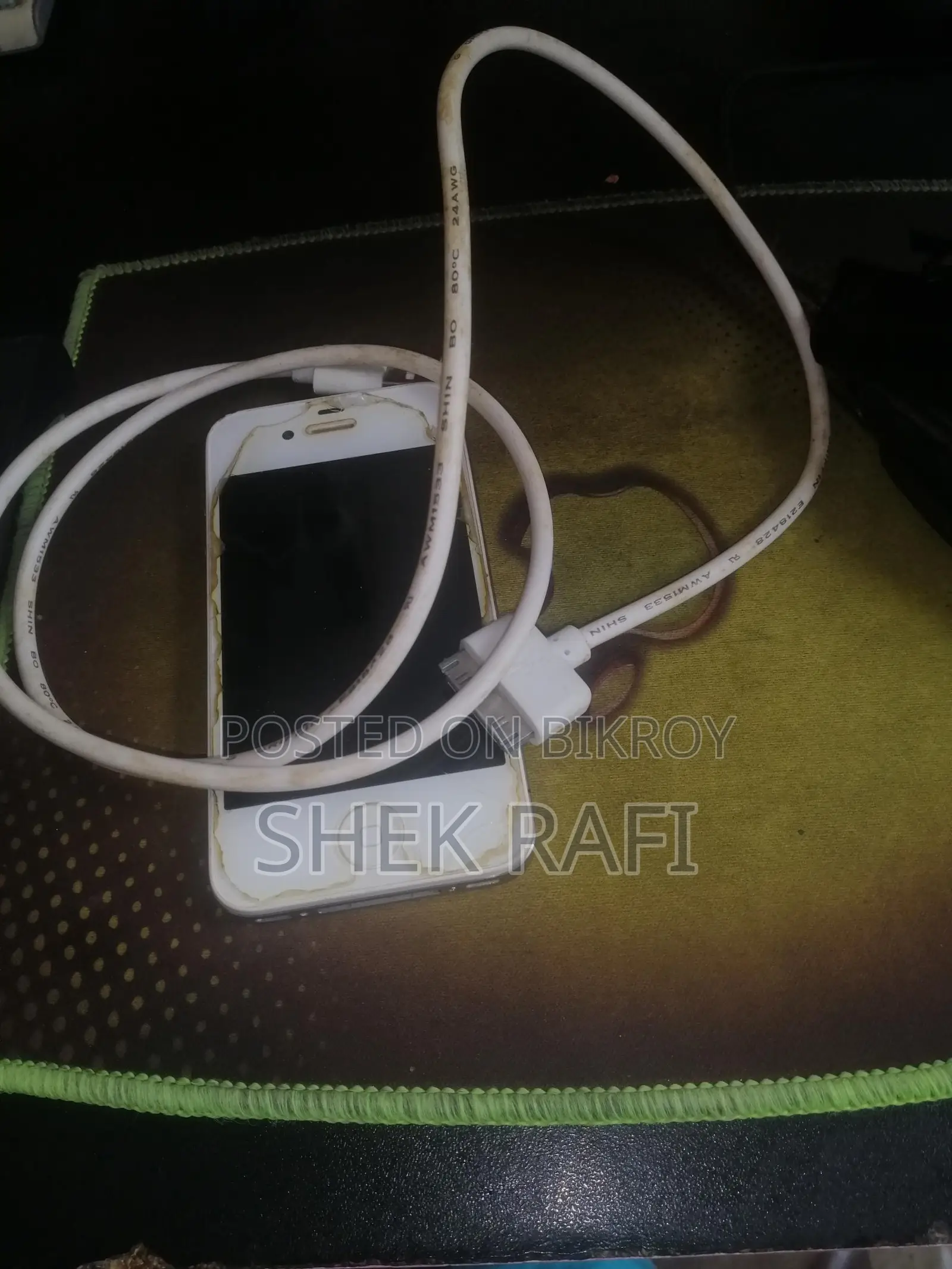 Apple iPhone 4S (Used)
