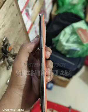 Vivo 8/256 (ব্যবহৃত)