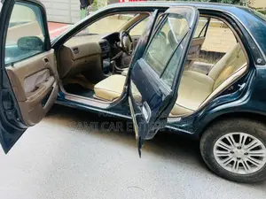 Toyota Corolla 110 (1995) - All Power, Sunroof