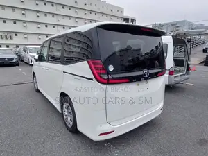 Toyota Noah Non Hybrid X Pearl 2022