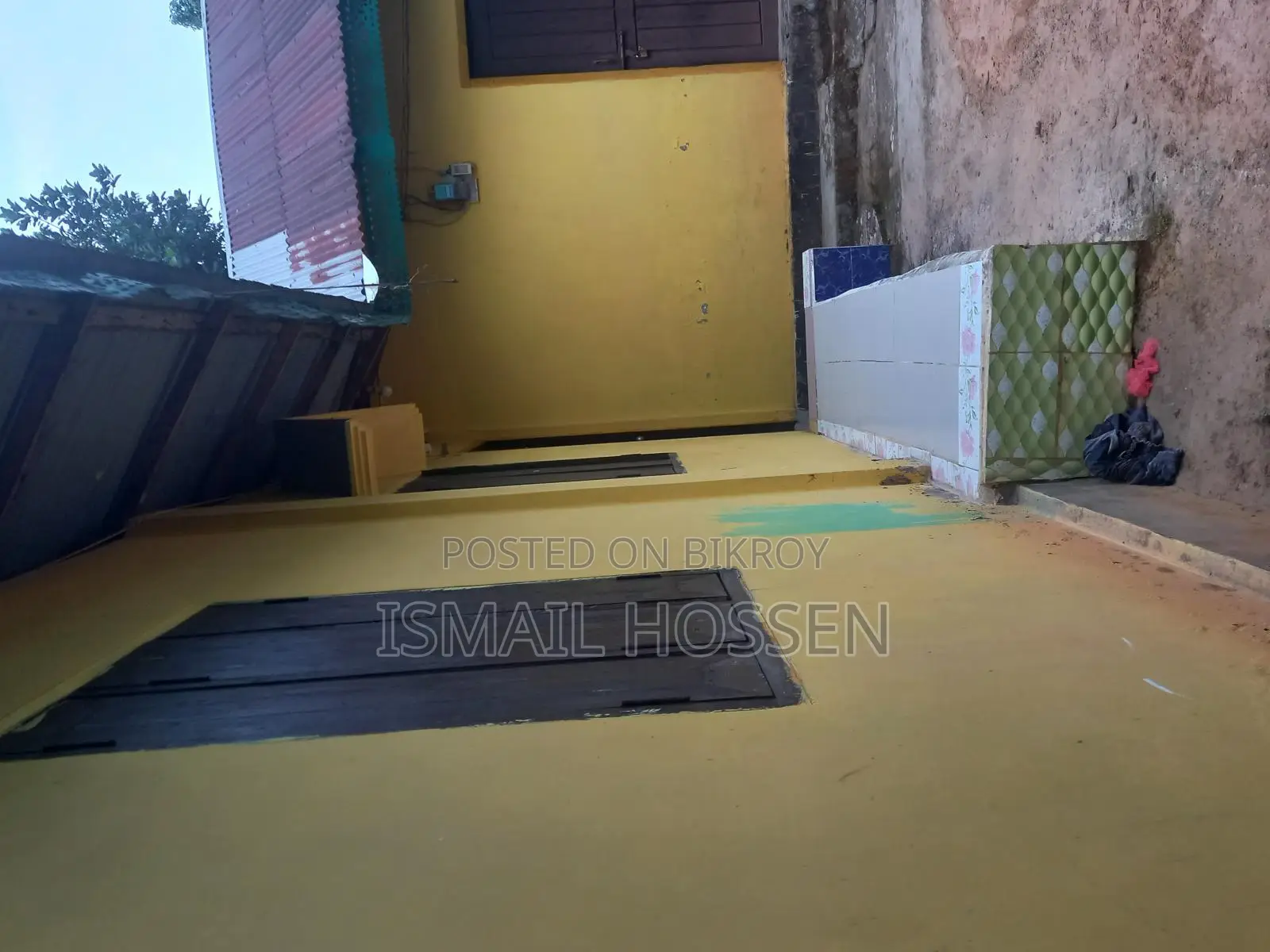 Attractive fully constructed house for sale.